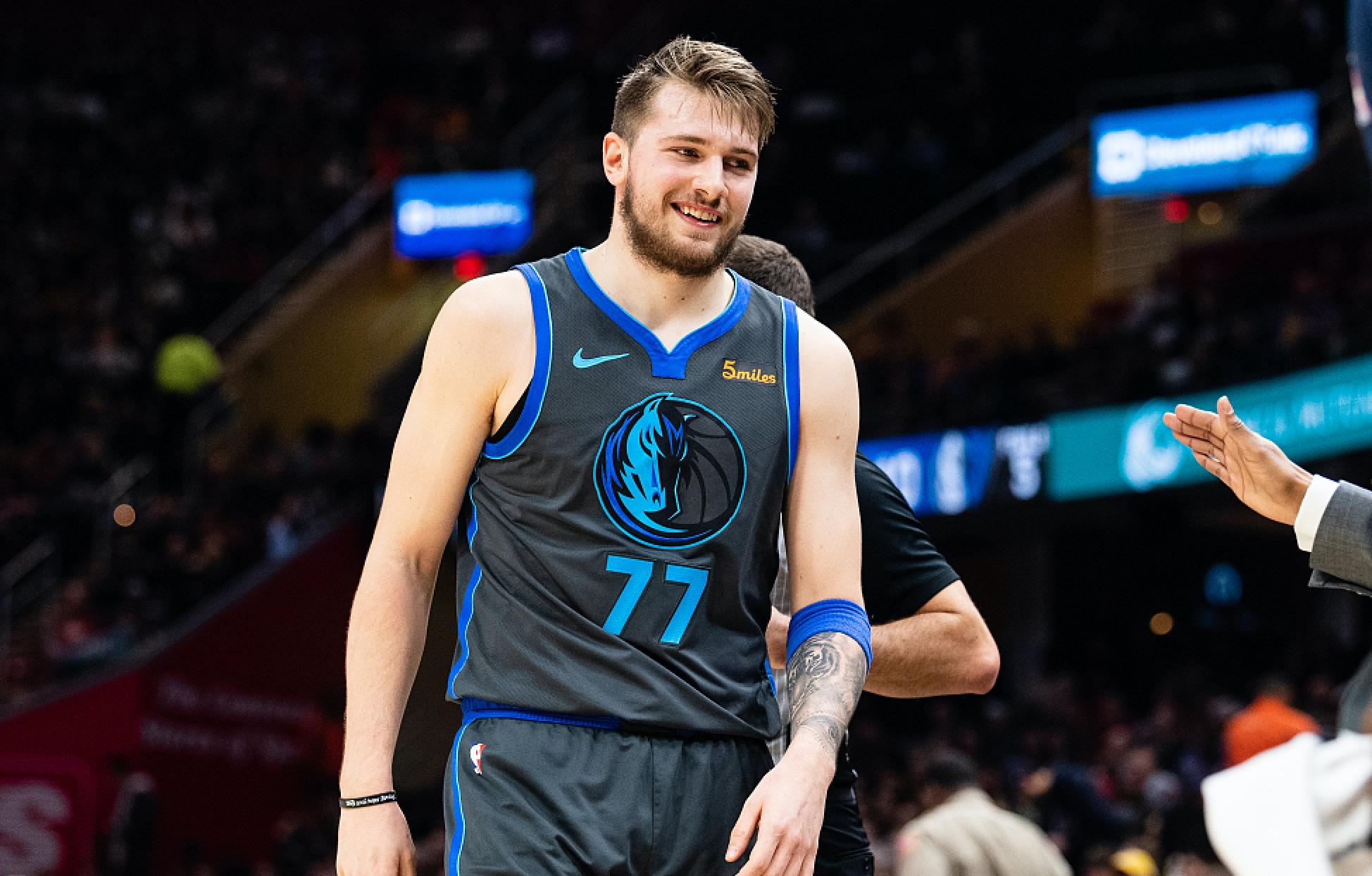 表现出色 表现出色